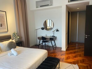 2 habitaciones, tabla de planchar con plancha, wifi y ropa de cama 