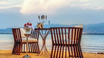 تناول الطعام بالخارج