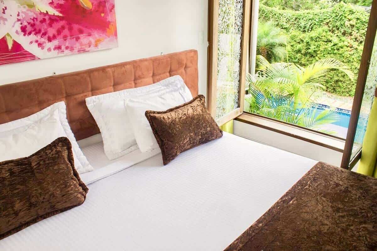 16 bedrooms, iron/ironing board, WiFi, bed sheets