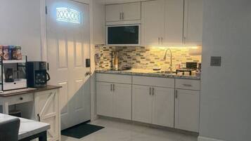 Microwave, stovetop, paper towels