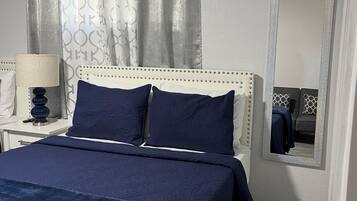 1 sovrum, värdeförvaringsskåp på rummet, strykjärn/strykbräda och wi-fi