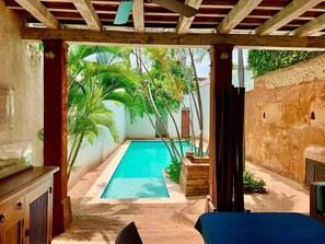 Outdoor pool - Paseo Colonial - Leo's Favorite (Santo Domingo)