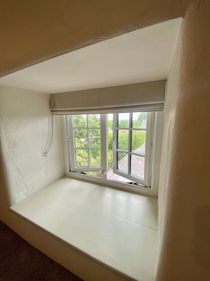 Deluxe Double or Twin Room | Premium bedding, individually furnished, blackout drapes