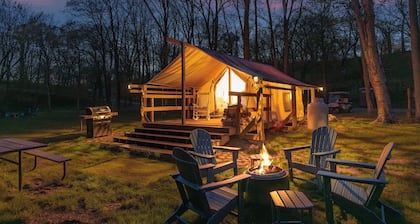 Huge tent with AC at Big Rock Creek
