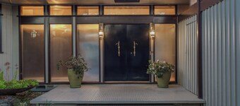 Waterfront Hawaiian Oasis 2B/2B