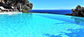 อา อัลเตซซา