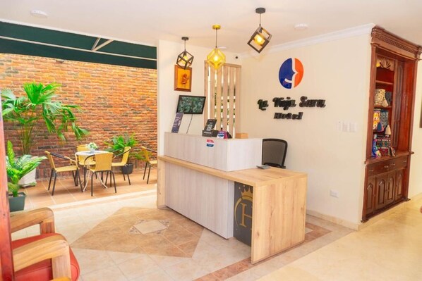 Reception - Hotel Galeria la Vieja Sara Riohacha (Riohacha)