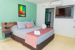 Tabla de planchar con plancha y wifi gratis 