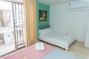 Iron/ironing board, free WiFi