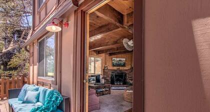 Blissfully Wild - with Hot Tub & pets are welcome