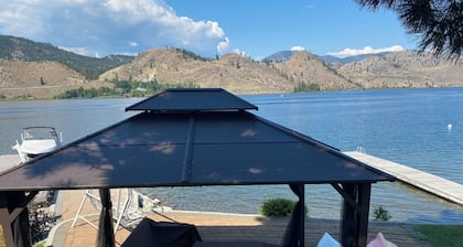 Private Waterfront Suite (2 Bedrooms) with Breathtaking Skaha Sunsets