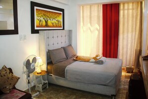 1 bedroom, iron/ironing board, WiFi, bed sheets - Cozy loft apartment .modern kitchen wifi, Netflix. Ideal executive home office. (puente piedra)