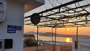 Unclassified image, 3 of 39, button - One-bedroom Apartment With sea View (Rogoznica)