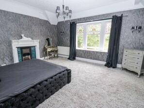 Cottage | 5 bedrooms, individually decorated, individually furnished, free WiFi