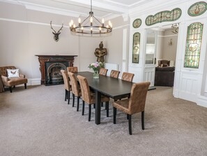 Cottage | Dining - Cold Spring House (Bradford)