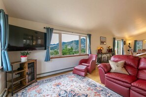 Smart TV, DVD player