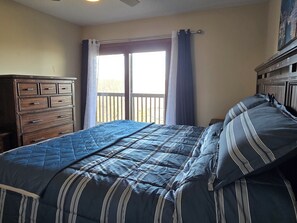 2 عدّة غرف نوم ومكواة/لوح كي وواي فاي مجانًا وملاءات أسرّة