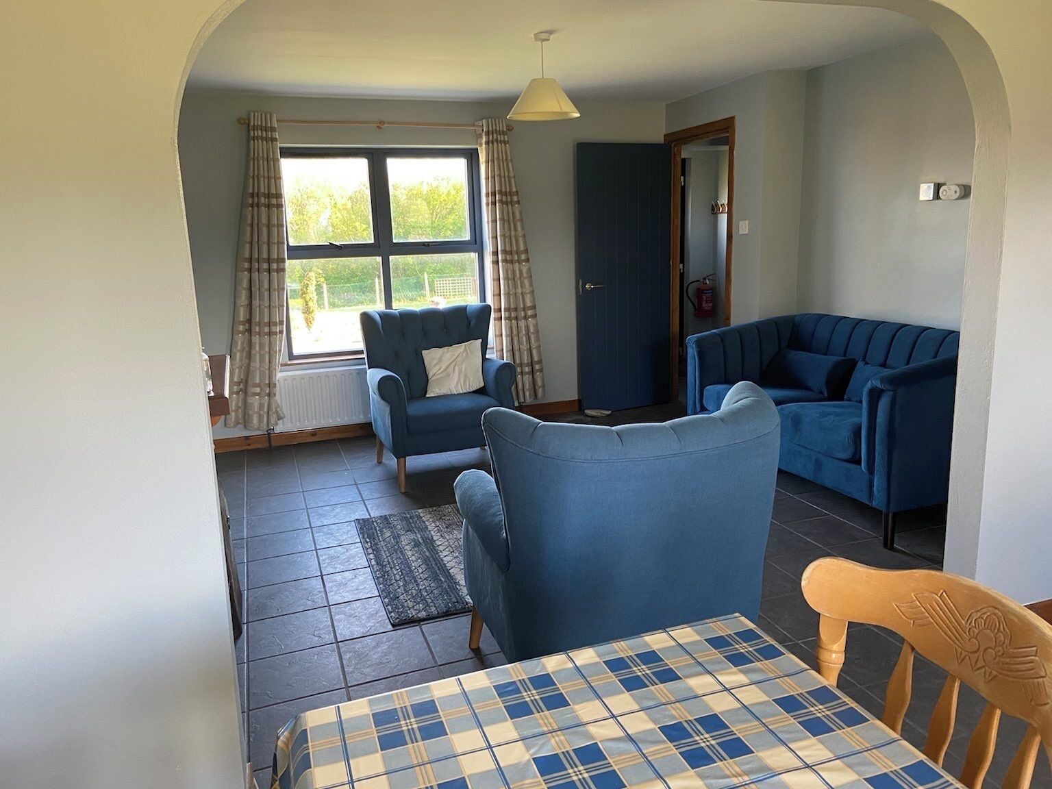 Cottage, Partial Sea View | Living area