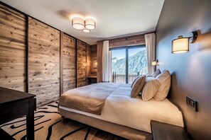 5 bedrooms, iron/ironing board, free WiFi, bed sheets - Jolimont - Elegant Alpine Chalet in Châtel (Châtel)