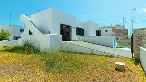 Exterior - Villa Sea Front (Torre Pali)