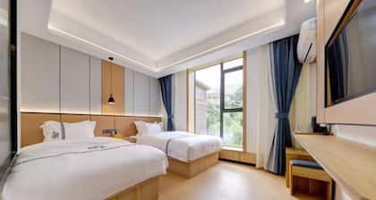 Chujian Inn
