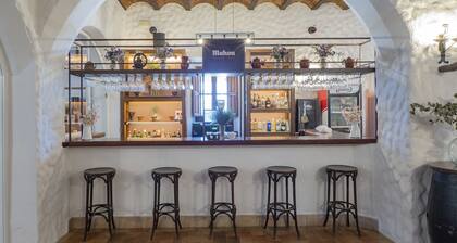 Cubo's Hotel Cortijo San Antonio Caminito del Rey / air conditioning / free Wi-Fi / free parking