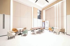 Lobby lounge - Charlotte Boutique Hotel (Shanghai Zhoupu Wanda) (Shanghai)