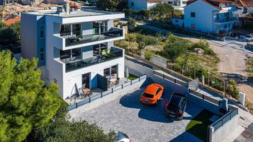 Apartment | Exterior