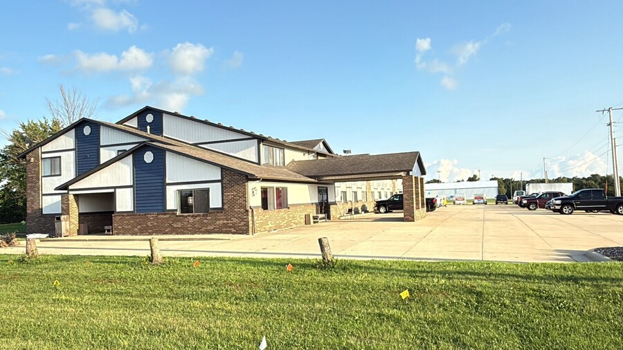 Budget Inn and Suites