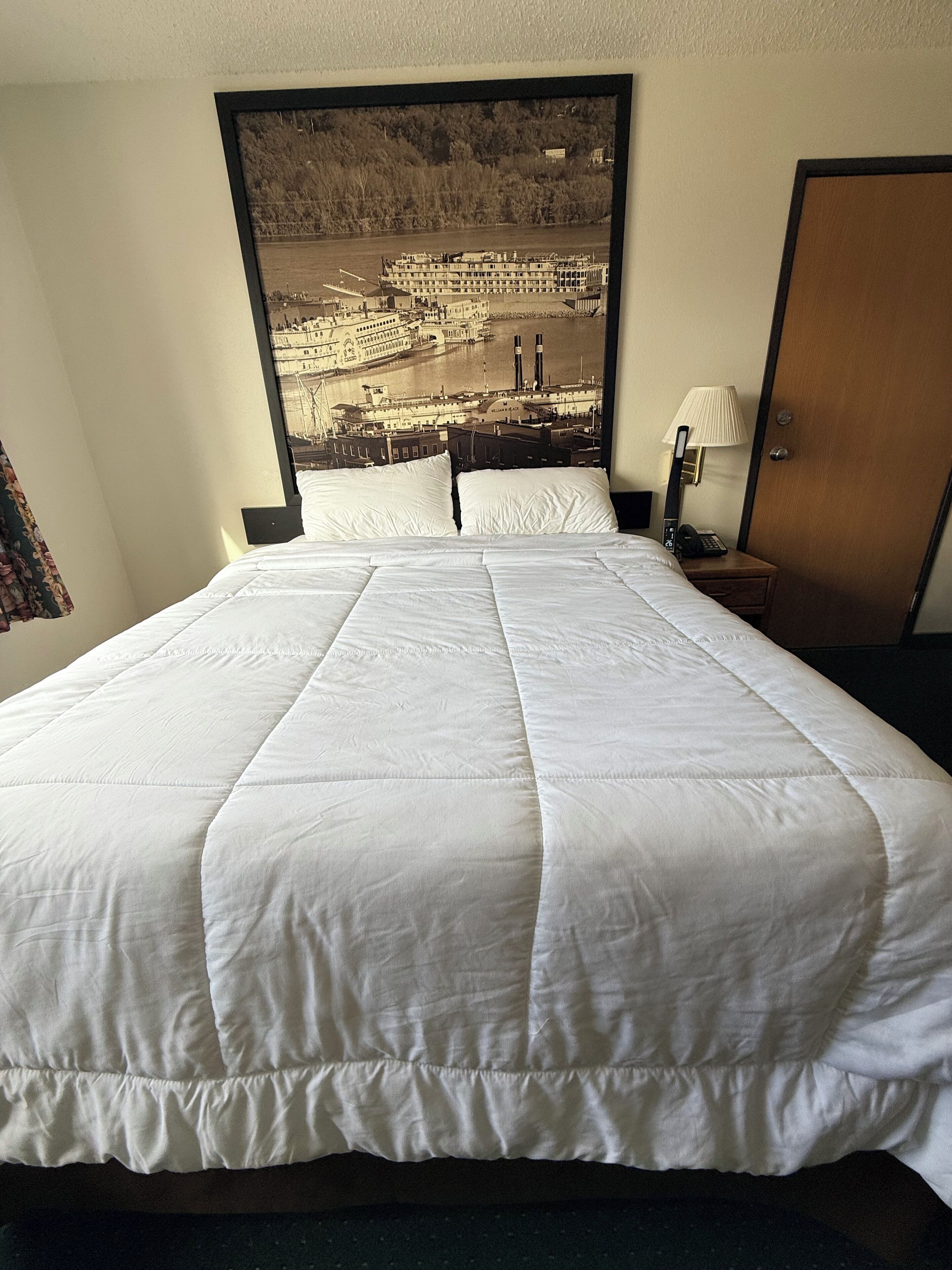 Single Room, Mobility Accessible, Non Smoking | Egyptian cotton sheets, premium bedding, down comforters
