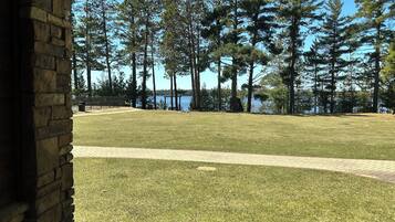 Enceinte de lâhĂ©bergement