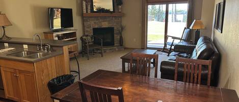 تلفزيون، مدفأة