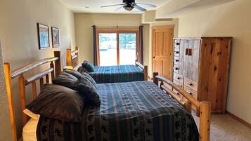 1 chambre, fer et planche Ă repasser, Wi-Fi gratuit, draps fournis