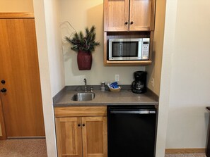 Fridge, microwave, coffee/tea maker