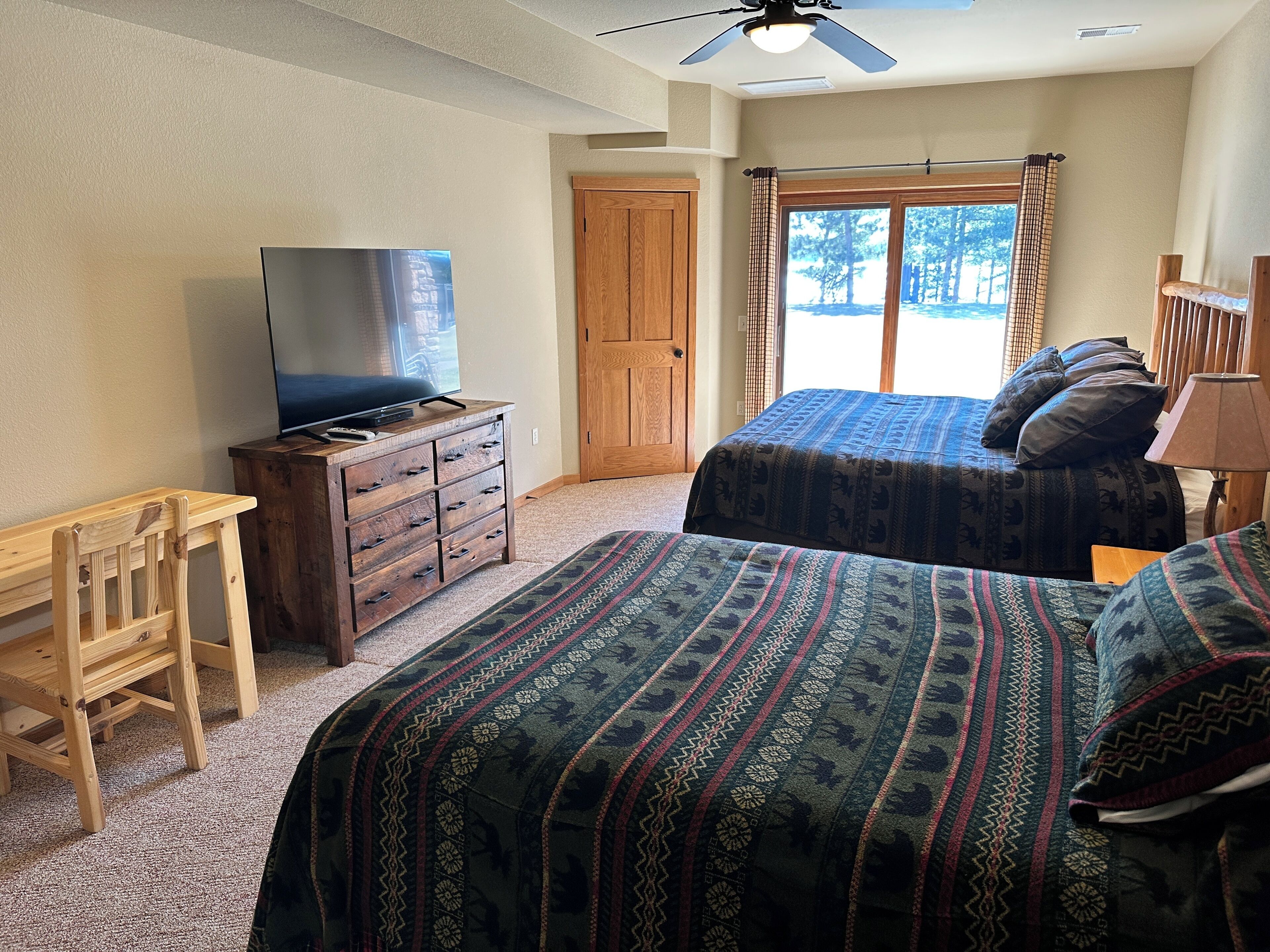 1 chambre, fer et planche à repasser, accès au Wi-Fi (inclus)