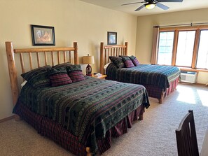 1 bedroom, free WiFi, bed sheets - Studio 117 By Eagle Waters Resort (eagle river)