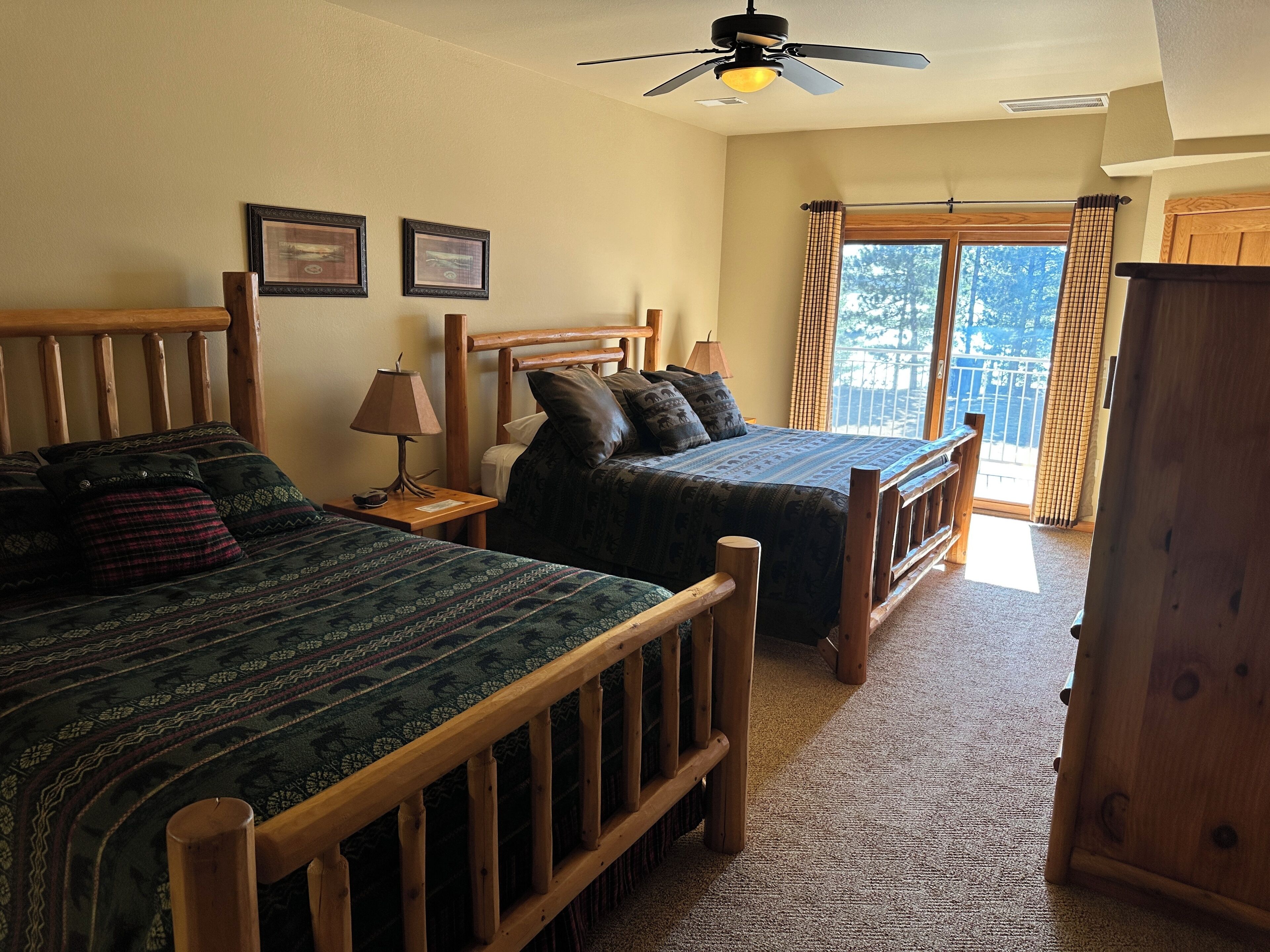 1 chambre, fer et planche à repasser, Wi-Fi gratuit, draps fournis