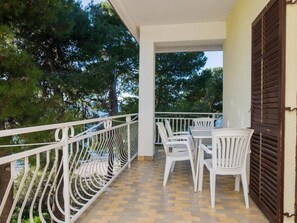 Apartment | Balcony - Well-appointed Apartment in Sibenik-brodarica (Sibenik)