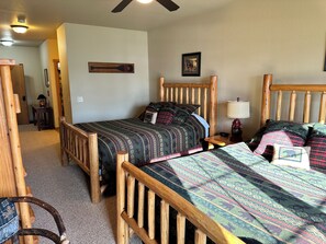 2 chambres, bureau, fer et planche à repasser, Wi-Fi gratuit