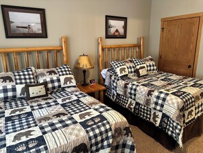 3 chambres, bureau, fer et planche à repasser, Wi-Fi gratuit