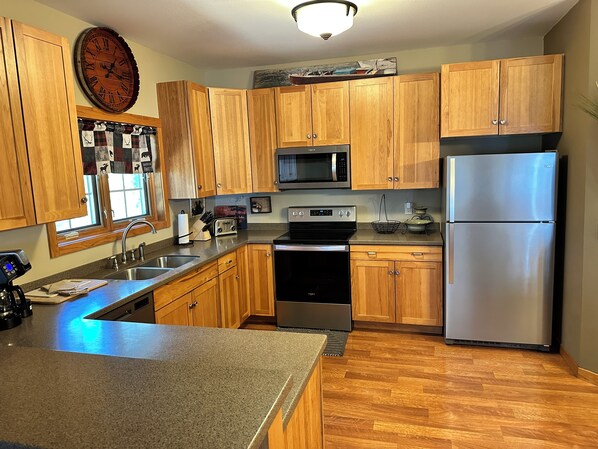 Fridge, microwave, oven, dishwasher