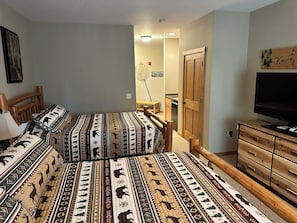1 bedroom, free WiFi, bed sheets