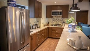 Microwave, oven, stovetop, dishwasher - 4-bedroom Penthouse Villa Cabo San Lucas with Plunge Pool-Vista Encantada Resort (Cabo San Lucas)