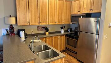 Fridge, microwave, oven, dishwasher