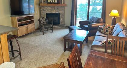 CONDO 305/LOFT by Eagle Waters Resort