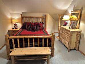 3 makuuhuonetta, työpöytä, silitysrauta/-lauta, ilmainen Wi-Fi