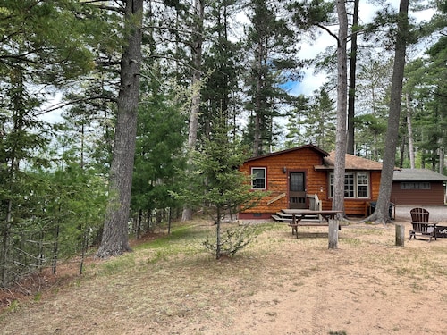 Cabin 5 by Eagle Waters Resort