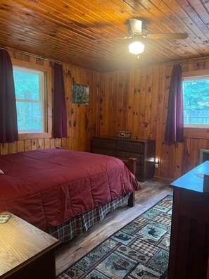 3 bedrooms, WiFi, bed sheets - Cabin 19 by Eagle Waters Resort (eagle river)