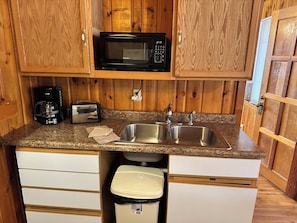 Fridge, microwave, oven, coffee/tea maker