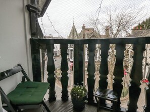 Cottage | Property grounds - Two West End (Windermere)